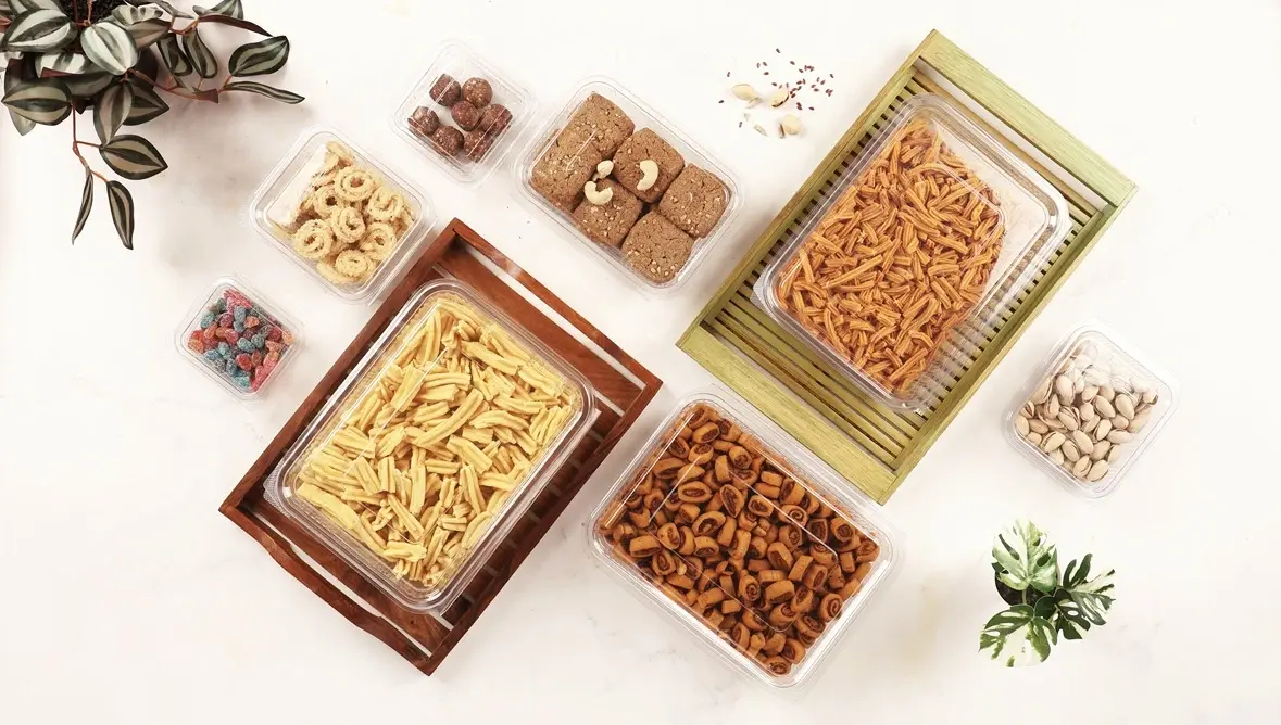 Food packaging containers